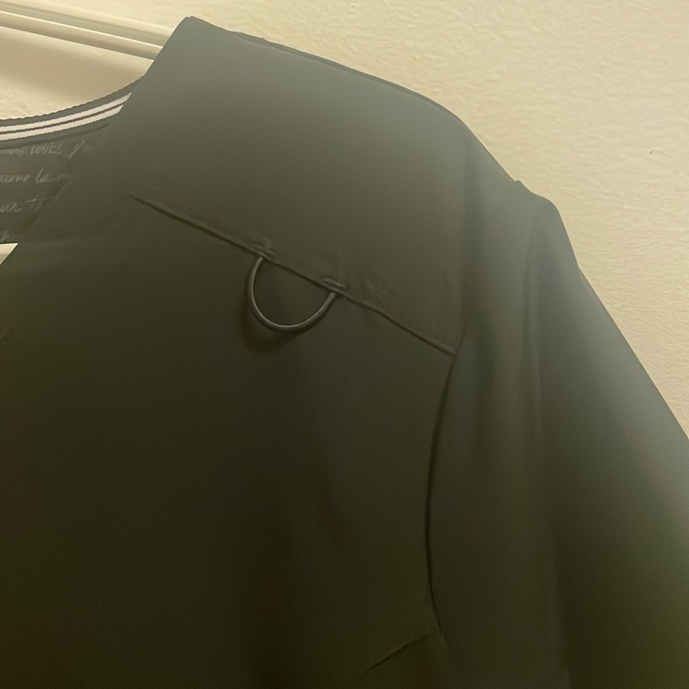 Nurses scrub blouse - Picture 4 of 5